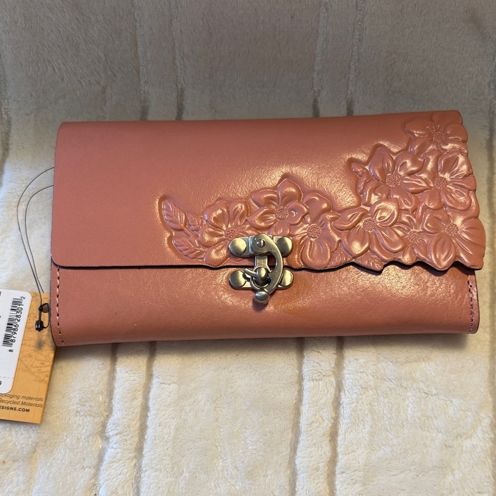 Elegant Pink Floral Clutch